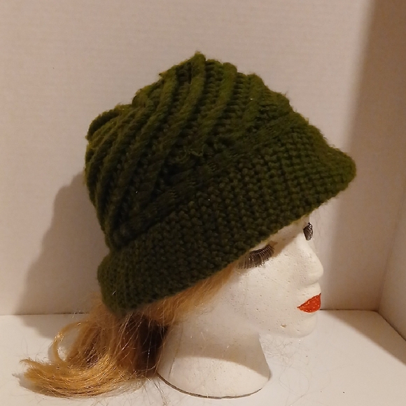 Vintage Olive Green Women\'s Knit Hat main image 5